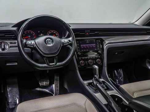 Used 2020 Volkswagen Passat 2.0T R-Line FWD image 17