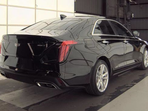 Used 2024 Cadillac CT4 Luxury RWD image 5