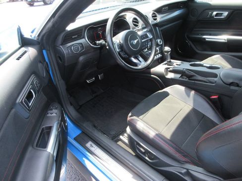 Used 2022 Ford Mustang GT Premium w/ Equipment Group 401A RWD image 12