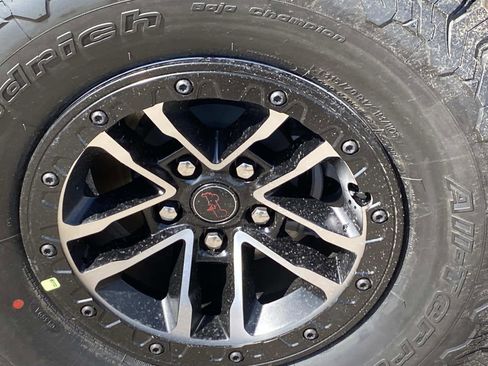 New 2026 Jeep Wrangler Unlimited Rubicon image 6