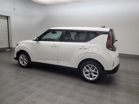 Used 2024 Kia Soul S FWD image 3