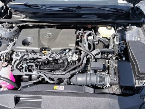 Used 2025 Toyota Camry SE AWD/4WD image 23