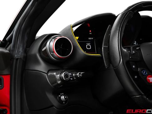 Used 2021 Ferrari 812 Superfast RWD image 28