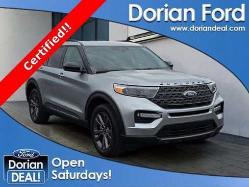 Certified 2023 Ford Explorer XLT w/ Equipment Group 202A AWD/4WD image 1