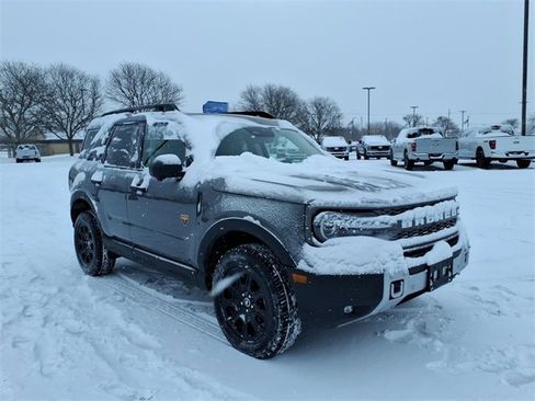 Certified 2025 Ford Bronco Sport Badlands image 3