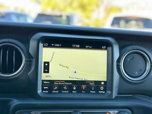 Used 2021 Jeep Wrangler Unlimited Sahara w/ Cold Weather Group AWD/4WD image 15