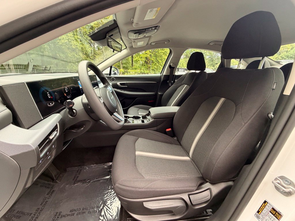Certified 2026 Hyundai Sonata SE FWD image 14