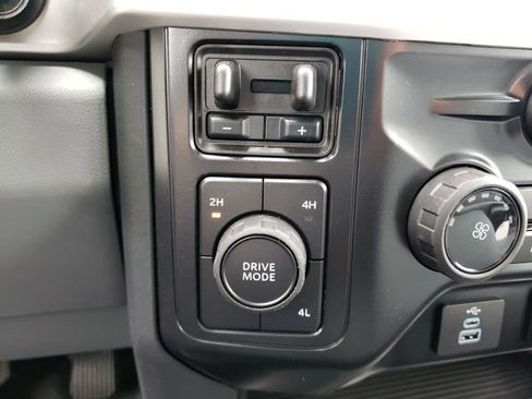 New 2026 Ford F350 XL w/ XL Chrome Package AWD/4WD image 19