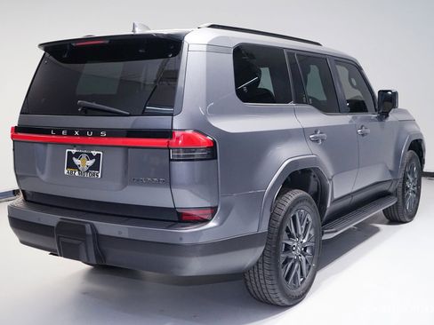 Used 2026 Lexus GX 550 w/ Cold Area Package image 5