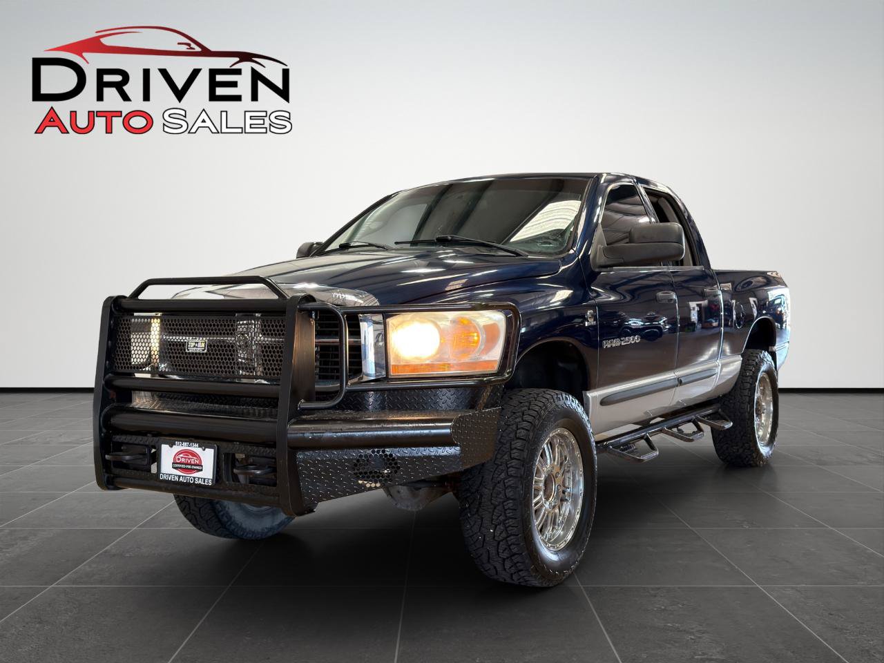 Used 2006 Dodge Ram 2500 Truck SLT AWD/4WD image 2