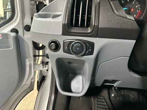 Used 2019 Ford Transit 250 148 Medium Roof image 42