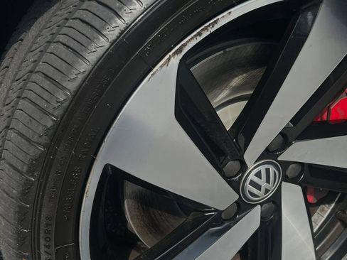 Used 2021 Volkswagen GTI S FWD image 44