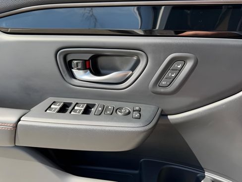 Certified 2024 Honda Pilot TrailSport image 20