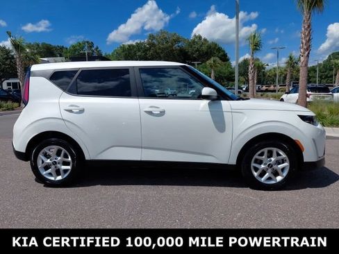 Certified 2025 Kia Soul LX w/ LX Technology Package FWD image 4