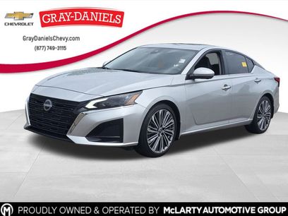 Used 2024 Nissan Altima 2.5 SL