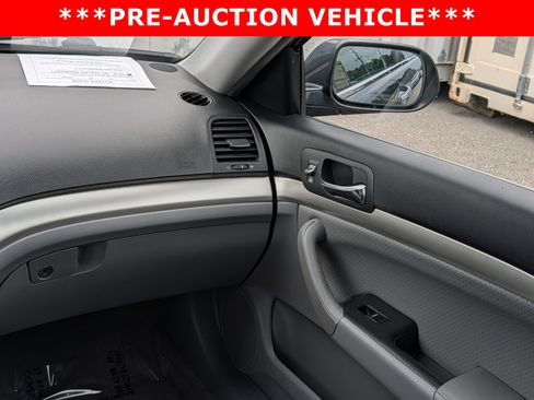 Used 2004 Acura TSX FWD image 16