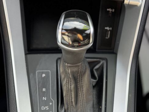 Used 2020 Audi Q3 2.0T Premium w/ Convenience Package image 22