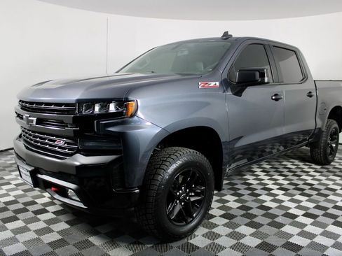 Used 2022 Chevrolet Silverado 1500 LT Trail Boss w/ Convenience Package II image 4