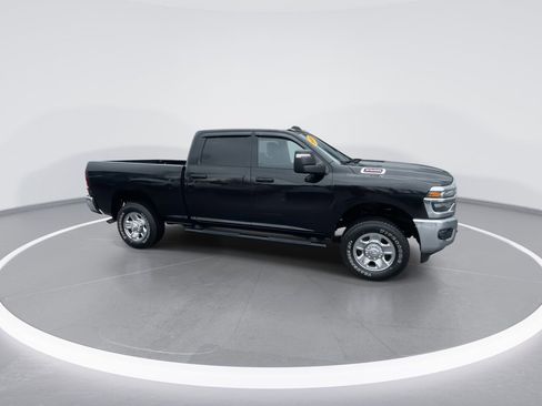 Used 2025 RAM 2500 Tradesman AWD/4WD image 9