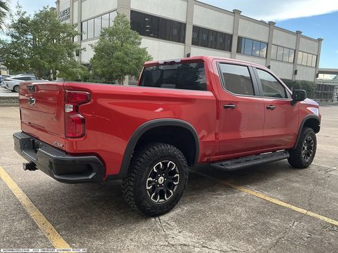 Used 2026 Chevrolet Silverado 1500 ZR2 AWD/4WD image 6