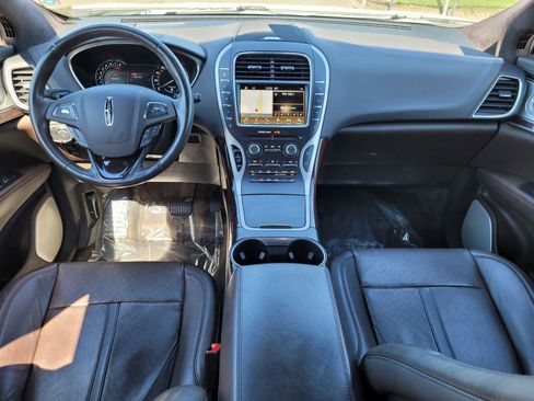 Used 2017 Lincoln MKX Black Label w/ Driver Assistance Package image 19