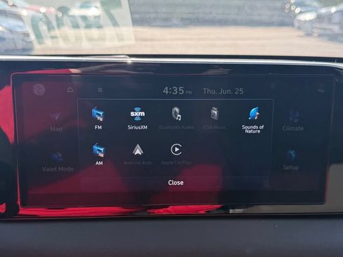 Used 2025 Hyundai Palisade Calligraphy AWD/4WD image 3