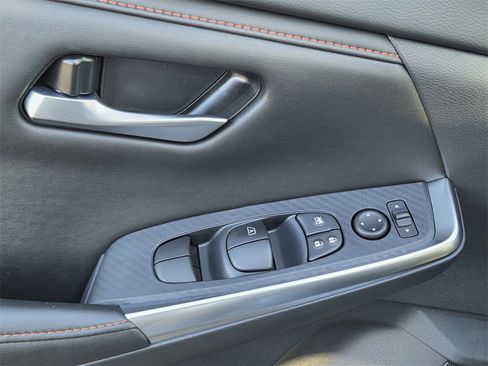 New 2025 Nissan Sentra SR w/ SR Premium Package image 13