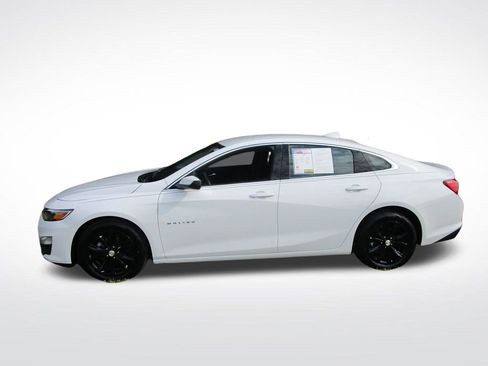 Used 2024 Chevrolet Malibu LT image 2