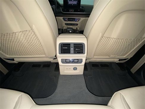 Used 2024 Audi Q5 2.0T Premium Plus image 29