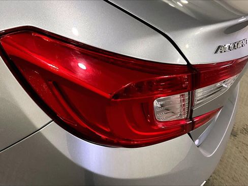 Used 2019 Honda Accord LX image 28