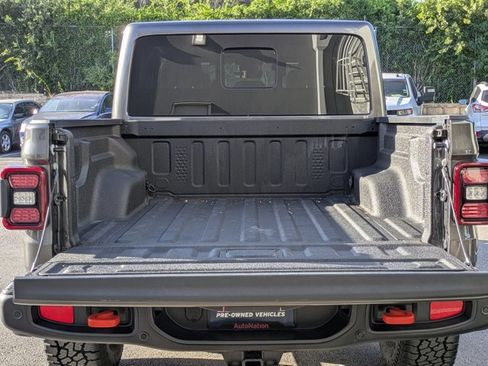 Used 2025 Jeep Gladiator Mojave image 23