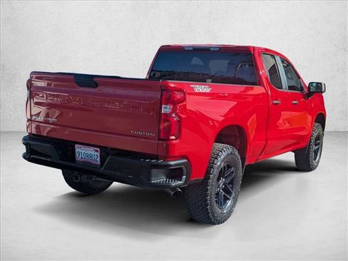 Used 2019 Chevrolet Silverado 1500 Custom Trail Boss w/ Custom Convenience Package AWD/4WD image 5