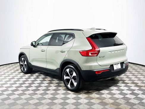 Used 2024 Volvo XC40 B5 Plus w/ Protection Package Premier image 5
