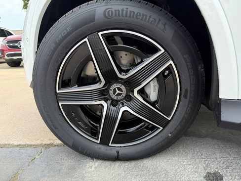 New 2025 Mercedes-Benz GLC 350e 4MATIC image 7