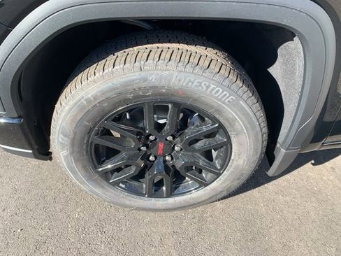 New 2026 GMC Sierra 1500 Elevation image 11