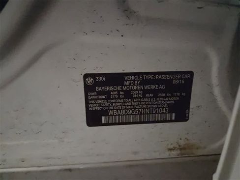 Used 2017 BMW 330i xDrive Sedan image 17