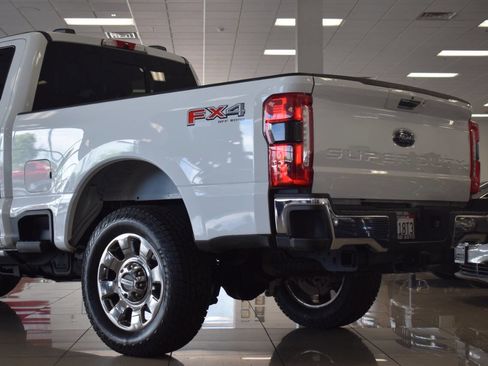 Used 2023 Ford F250 Lariat w/ Chrome Package AWD/4WD image 40