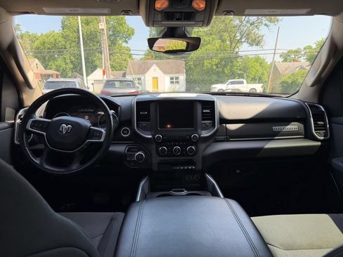 Used 2020 RAM 1500 Big Horn AWD/4WD image 23
