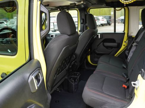Used 2022 Jeep Wrangler Unlimited Rubicon AWD/4WD image 18