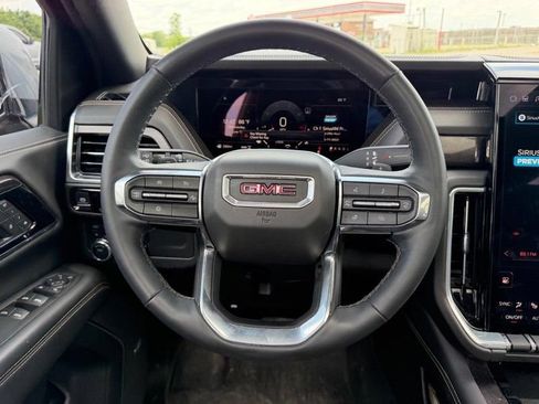 Used 2025 GMC Yukon XL Elevation w/ Technology Package AWD/4WD image 13