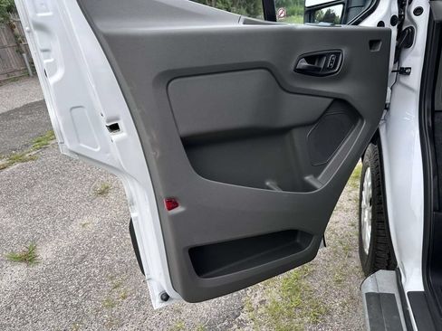Used 2025 Ford Transit 250 Low Roof w/ Exterior Upgrade Package RWD image 10