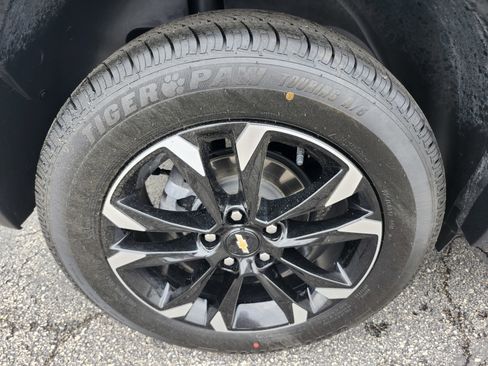 Used 2023 Chevrolet TrailBlazer LT FWD image 33