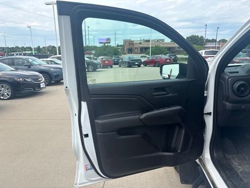 Used 2024 Chevrolet Colorado Trail Boss w/ Advanced Trailering Package AWD/4WD image 9