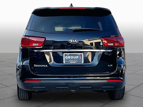 Used 2019 Kia Sedona LX FWD image 5