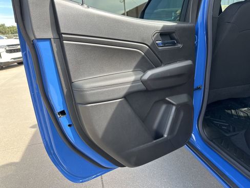 New 2026 GMC Canyon Elevation w/ Convenience Package image 16