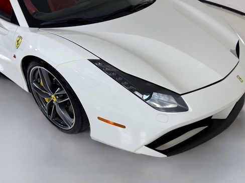 Used 2018 Ferrari 488 Spider RWD image 31