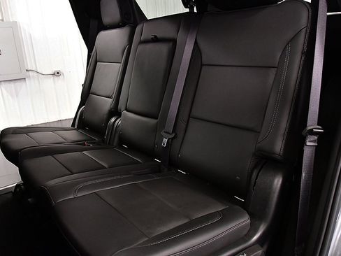 Used 2021 Chevrolet Tahoe Z71 image 26