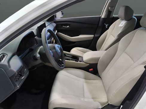 Used 2025 Honda Accord LX image 13