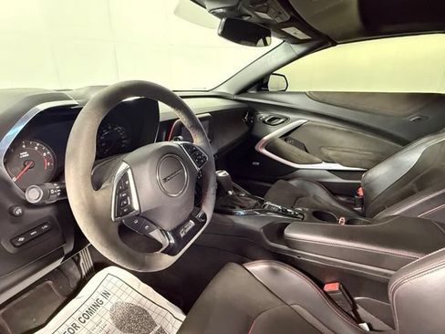 Used 2017 Chevrolet Camaro ZL1 RWD image 7