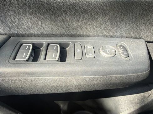 Used 2025 Honda CR-V EX-L image 19